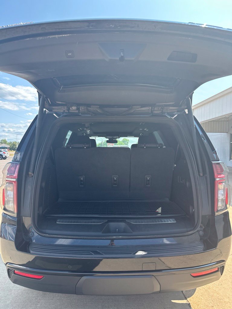 Used 2023 Chevrolet Tahoe RST w/ Luxury Package AWD/4WD image 15