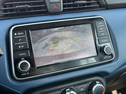 Used 2025 Nissan Versa SV image 21