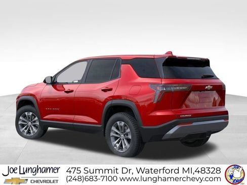 New 2026 Chevrolet Equinox LT w/ Convenience Package II FWD image 3
