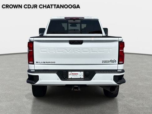 Used 2026 Chevrolet Silverado 2500 High Country w/ Max Trailering Package AWD/4WD image 6