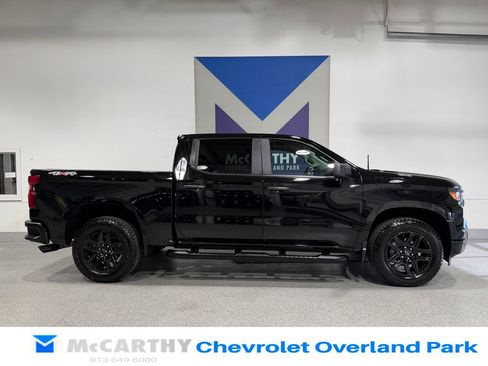 Used 2026 Chevrolet Silverado 1500 Custom w/ Turbomax Blackout Package AWD/4WD image 4