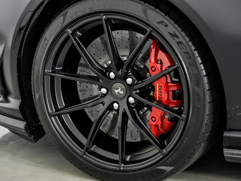 Used 2023 Ferrari 812 GTS RWD image 13