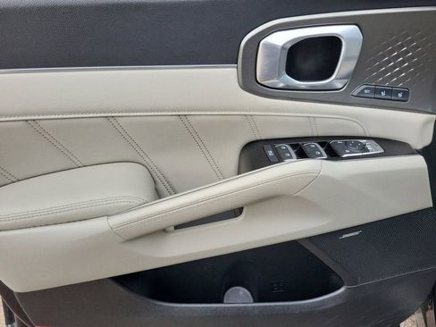 Used 2023 Kia Sorento SX Prestige w/ Panoramic Sunroof Package image 19