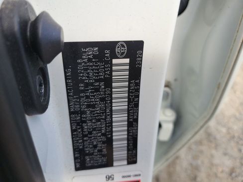 Used 2021 Toyota Camry LE image 30