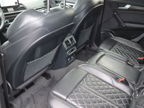 Used 2023 Audi SQ5 Prestige w/ Prestige Package AWD/4WD image 23