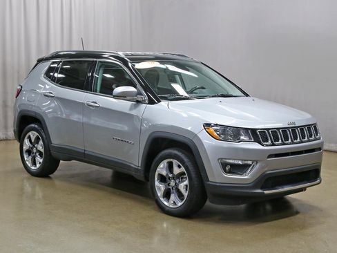 Used 2020 Jeep Compass Limited image 1