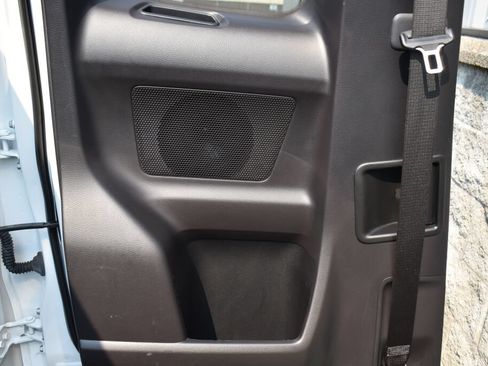 Certified 2020 Toyota Tacoma SR w/ SR Convenience Package AWD/4WD image 19