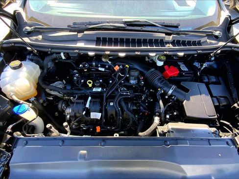 Certified 2024 Ford Edge SE w/ Black Appearance Package image 28