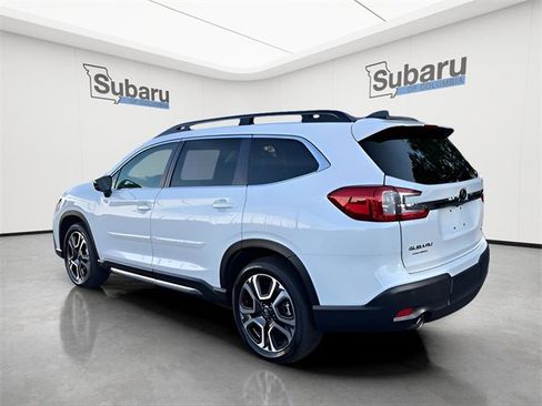 New 2025 Subaru Ascent Limited image 5