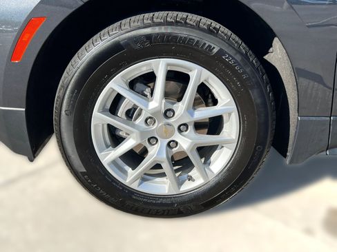 Used 2023 Chevrolet Equinox LT image 12