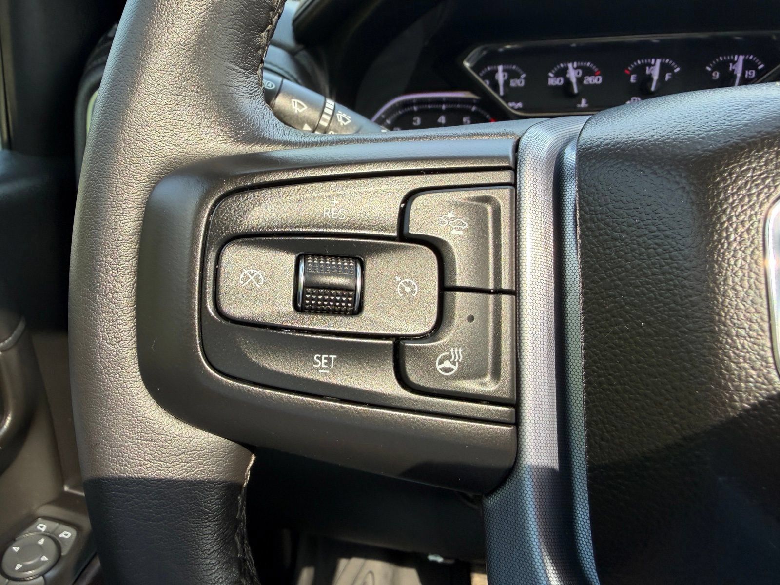 Used 2019 GMC Sierra 1500 SLT w/ SLT Premium Plus Package AWD/4WD image 14