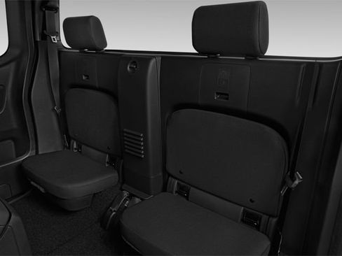 Used 2024 Nissan Frontier PRO-4X w/ Technology Package image 11