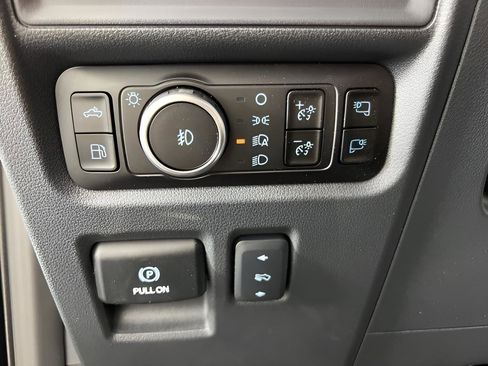 Used 2025 Ford F150 Platinum w/ Equipment Group 702A High image 11