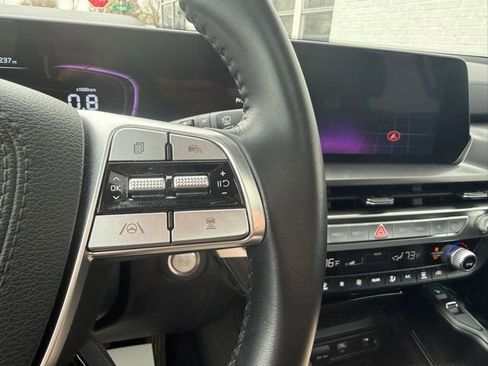 Used 2025 Kia Telluride S AWD/4WD image 22