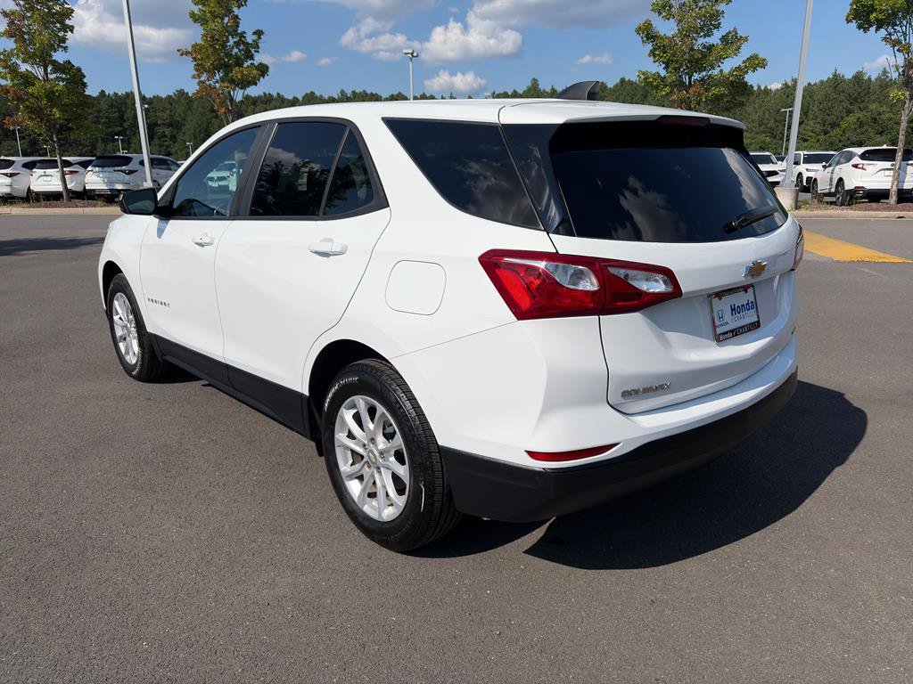 Used 2020 Chevrolet Equinox LS w/ LS Convenience Package AWD/4WD image 5