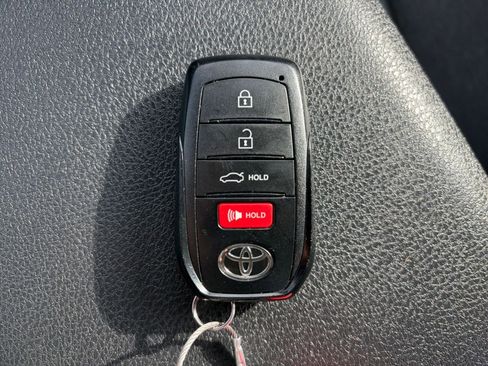 Used 2025 Toyota Camry LE image 22