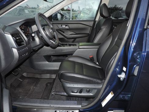 Used 2024 Nissan Rogue SL w/ SL Premium Package FWD image 20