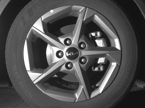 Used 2025 Kia K4 LXS image 13