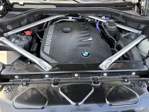 Used 2024 BMW X5 xDrive40i w/ Executive Package image 36