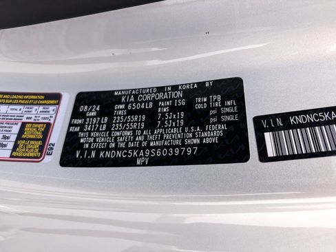 Used 2025 Kia Carnival EX image 42