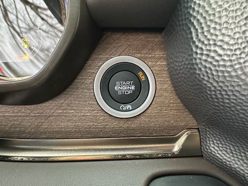 New 2026 RAM 1500 Limited w/ Trailer Tow Group image 18