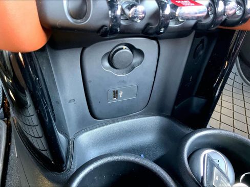 Used 2023 MINI Cooper S w/ Signature Upholstery Package FWD image 35