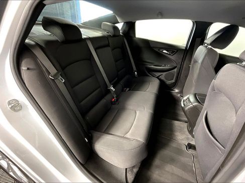 Used 2024 Chevrolet Malibu LT image 37