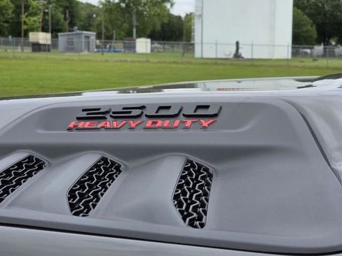 New 2026 RAM 2500 Laramie w/ Night Edition AWD/4WD image 8