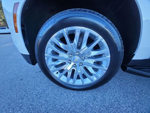 Certified 2025 Chevrolet Tahoe Premier image 37