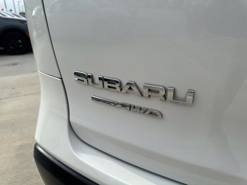 Used 2022 Subaru Ascent Limited AWD/4WD image 12