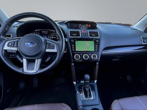 Used 2018 Subaru Forester 2.5i Touring AWD/4WD image 7