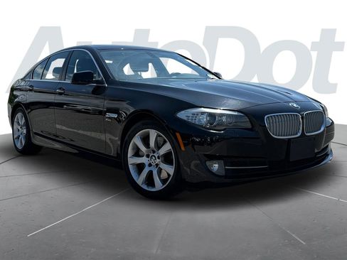 Used 2011 BMW 550i xDrive Sedan AWD/4WD image 1