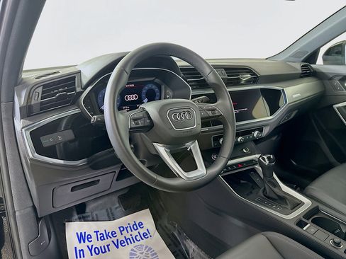 Used 2025 Audi Q3 2.0T Premium w/ Convenience Package AWD/4WD image 9