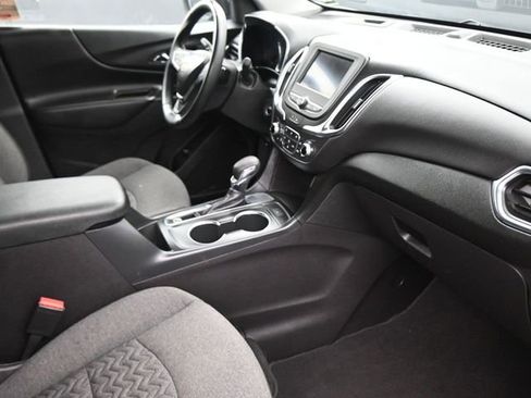 Used 2024 Chevrolet Equinox LT image 35