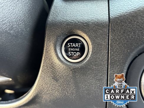 Used 2024 Nissan Frontier SL w/ Technology Package RWD image 27