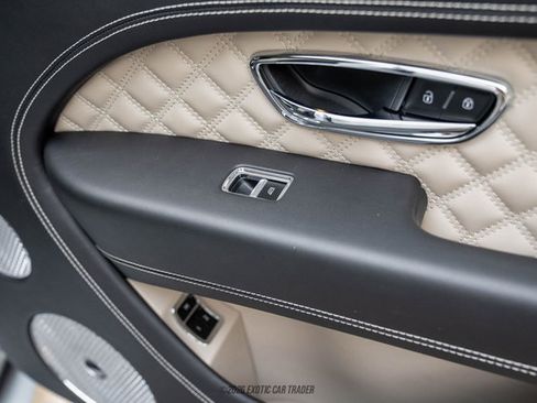 Used 2022 Bentley Bentayga Speed image 93