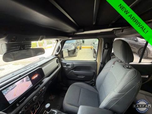 Used 2025 Jeep Wrangler Unlimited Sport AWD/4WD image 13
