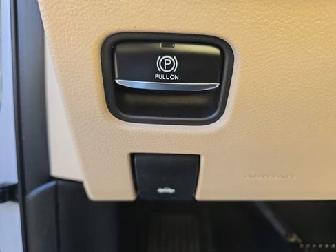 Used 2025 Jeep Grand Cherokee L Limited image 29