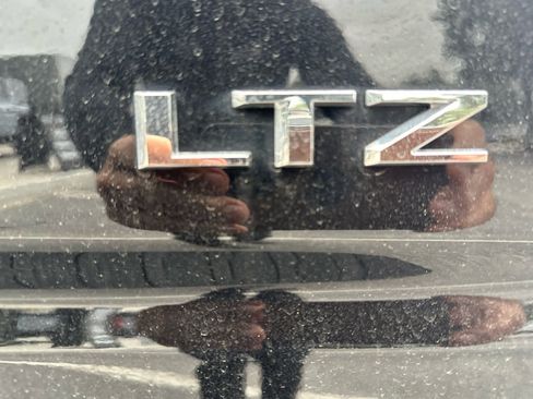 Used 2024 Chevrolet Silverado 1500 LTZ w/ LTZ Premium Package image 14