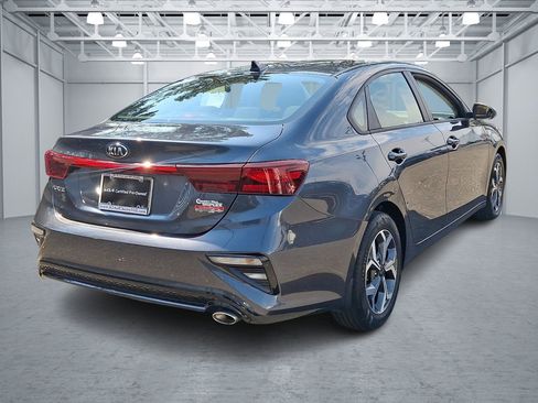 Used 2021 Kia Forte LXS image 5