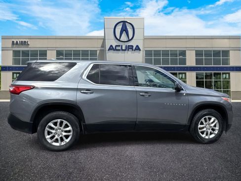 Used 2018 Chevrolet Traverse LS AWD/4WD image 6