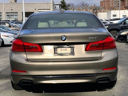 Used 2018 BMW 540i 540i image 3