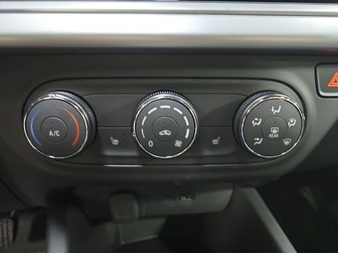 New 2026 Chevrolet Trax RS image 22