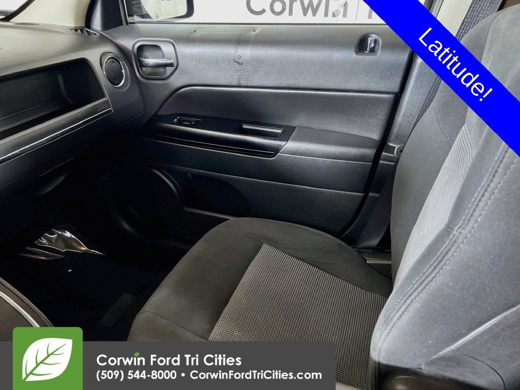 Used 2011 Jeep Patriot Latitude AWD/4WD image 26