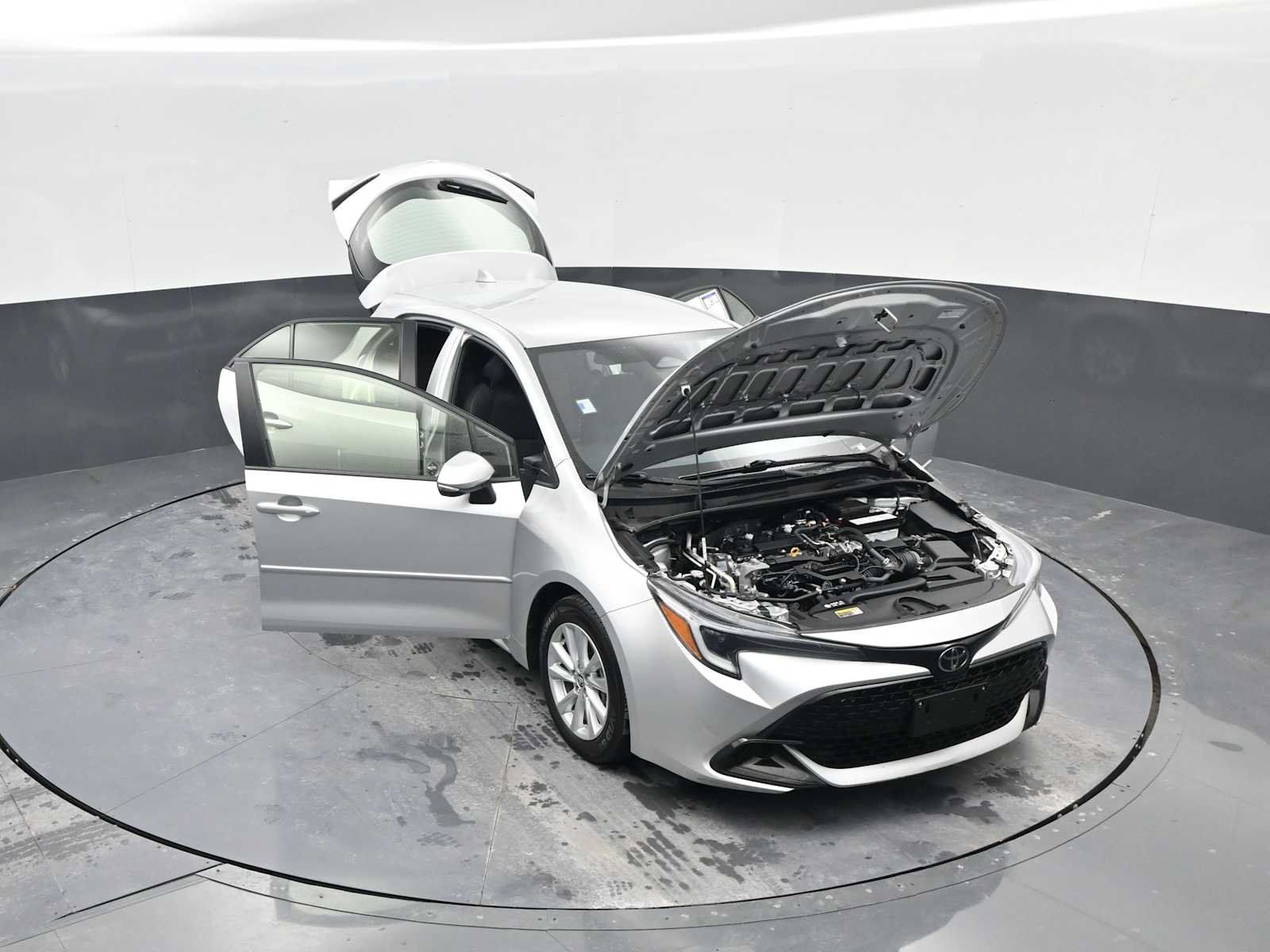 Used 2024 Toyota Corolla SE FWD image 35