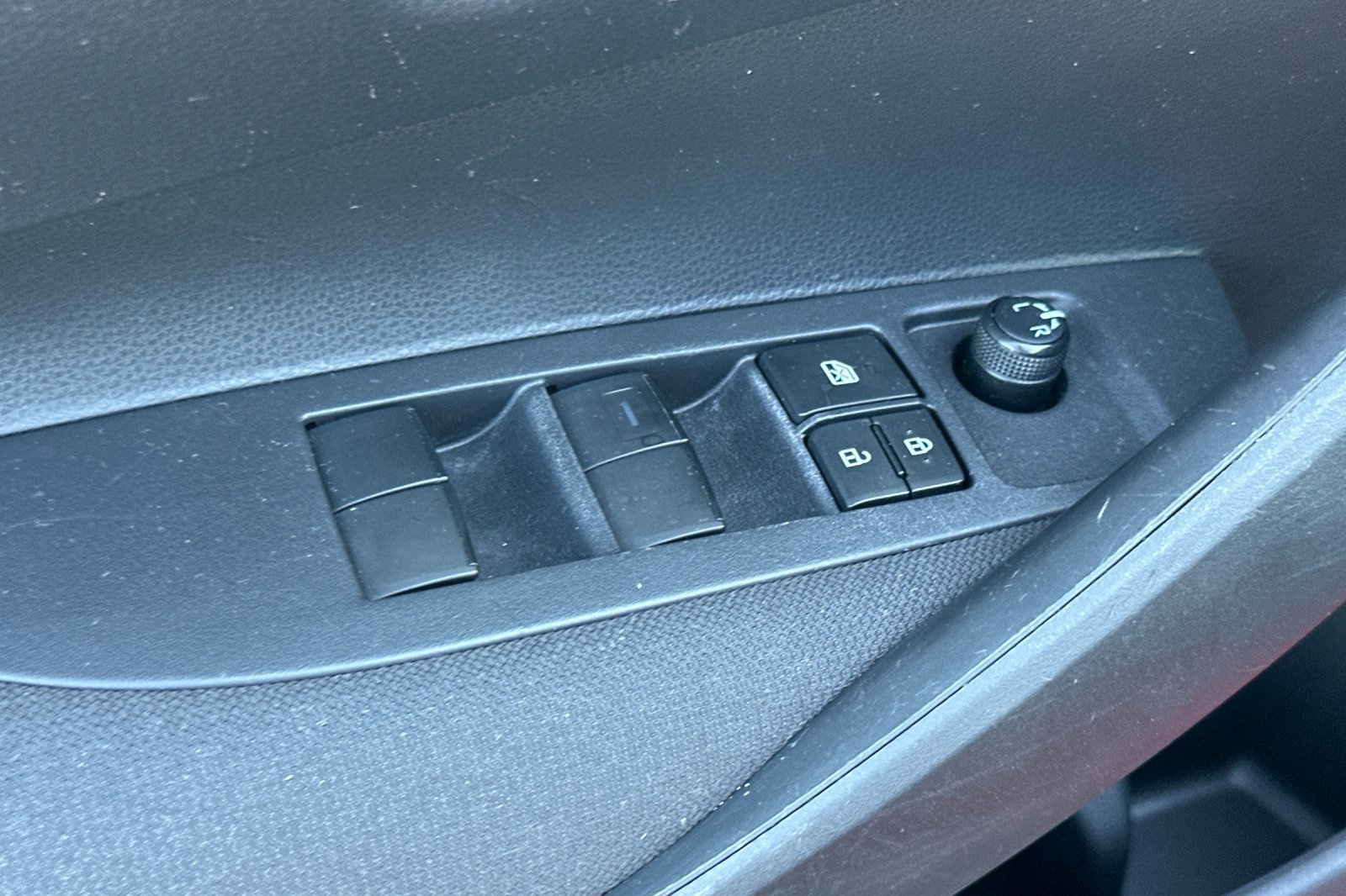 Certified 2020 Toyota Corolla LE FWD image 14