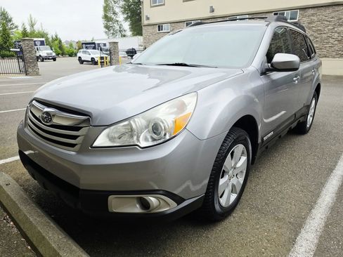 Used 2011 Subaru Outback 2.5i Premium w/ All-Weather Pkg AWD/4WD image 1