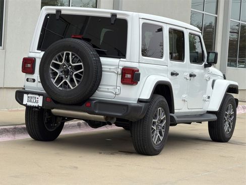 New 2025 Jeep Wrangler Sahara image 5