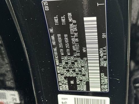 Used 2025 Toyota Grand Highlander AWD image 38