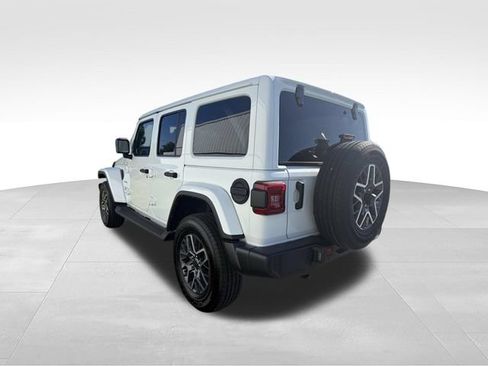 Used 2024 Jeep Wrangler Unlimited Sahara w/ Safety Group AWD/4WD image 2